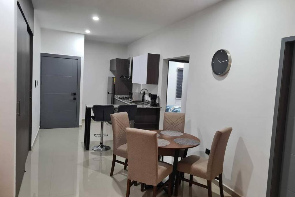 Departamento nuevo cerca del malecón y zona dorada Apartamento Mazatlán Exterior foto
